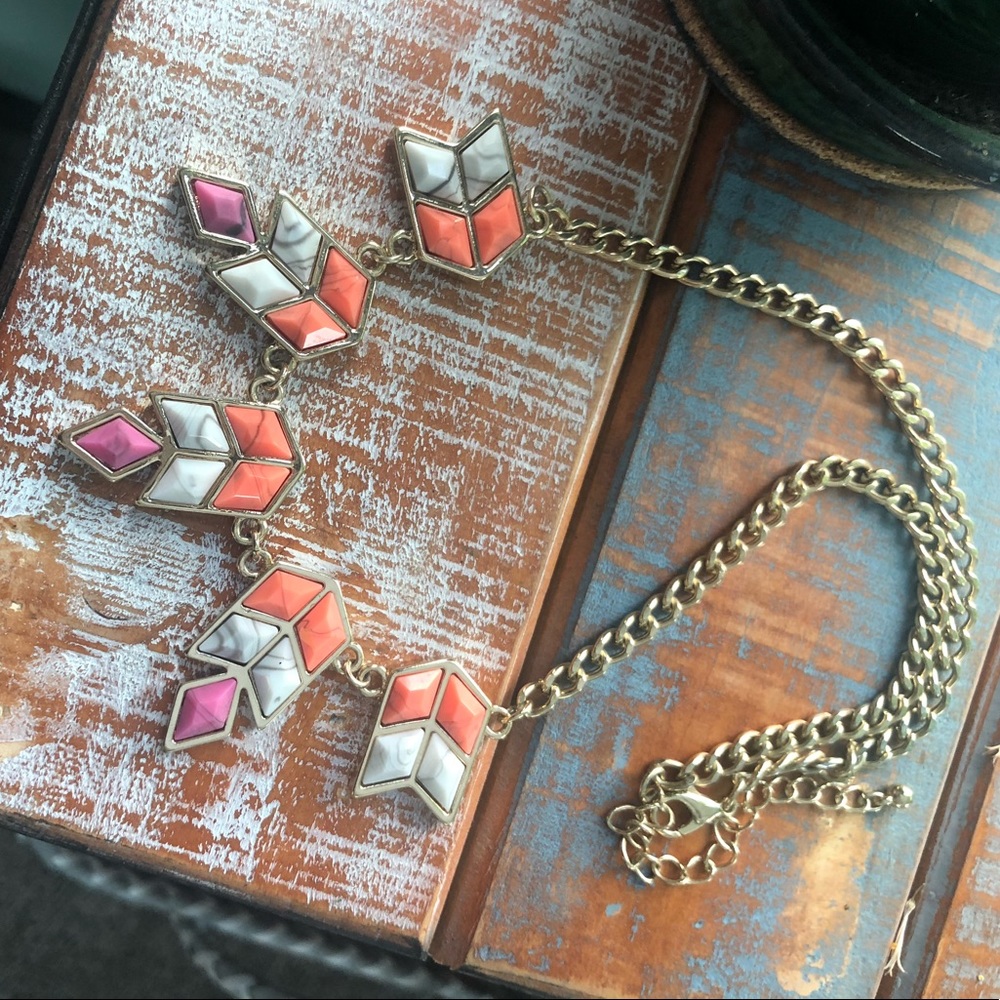 Cheyenne Marble Stone Arrow Necklace